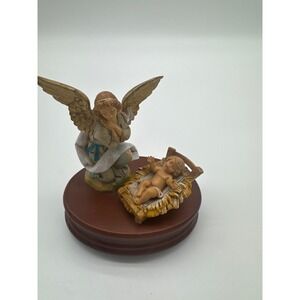 Fontanini Music Box Kneeling Angel and Baby Jesus Italy MUSICAL
